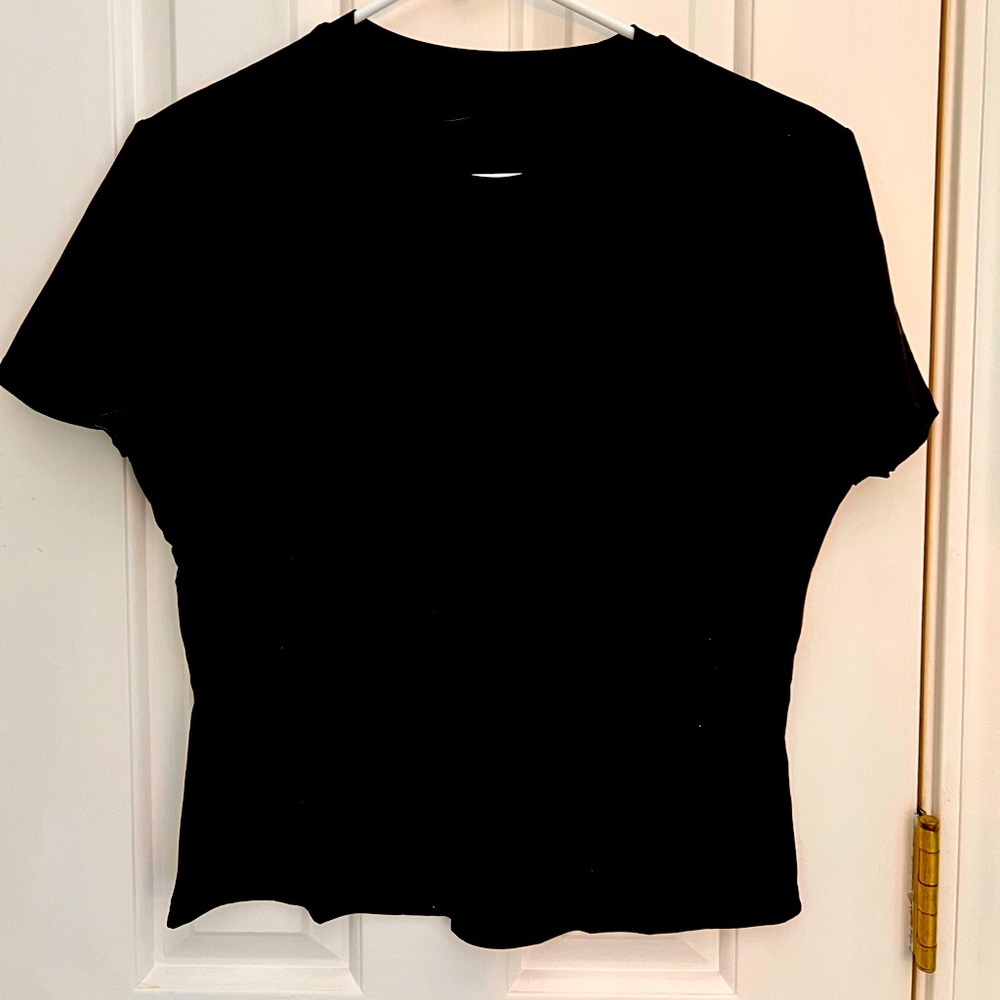 Black short sleeve shirt